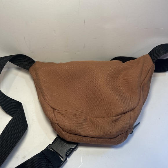 Carhartt Adj. Waist Pack, Durable, Water Resistant Hip Pack Brown 895215002 - Picture 2 of 6